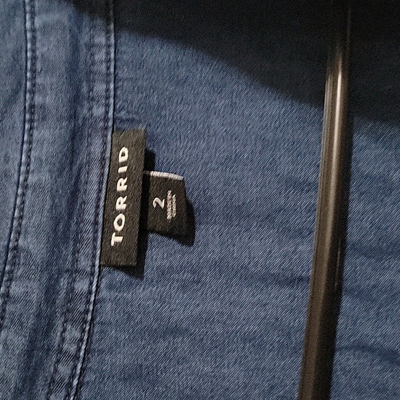 Torrid denim button up - Picture 2 of 4